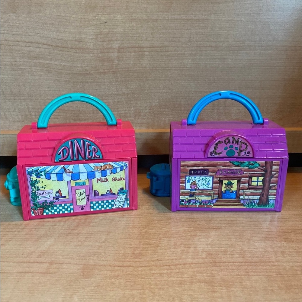 Vintage EUC Galoob Pound Puppies Playset Bundle Diner and Camp playsets - Picture 12 of 12
